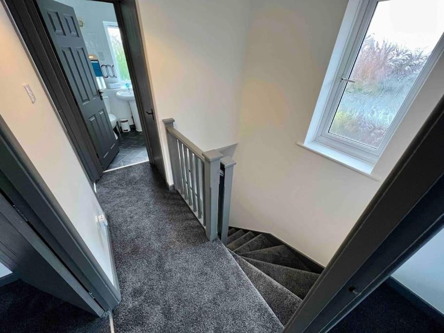 3 Bedroom House With Parking Manchester Exteriér fotografie